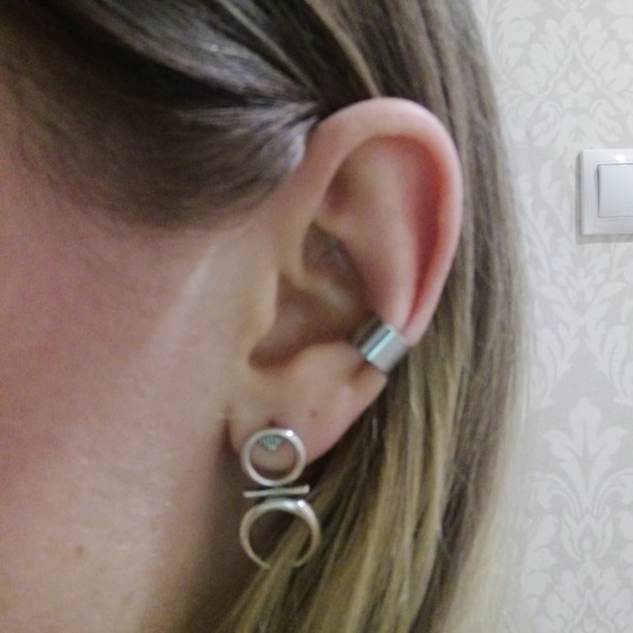 Ox Horn Boho Hoop Aged Silver Earrings - Picture 6 of 7